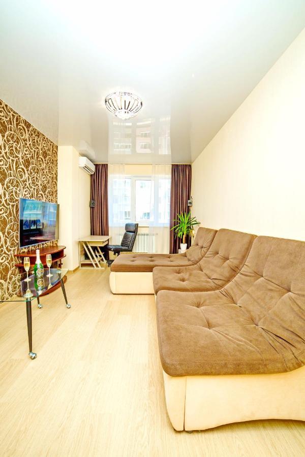 Квартира Посуточно Двокімнатна У Мікрорайоні Садовий Мережа Alex Apartments Документи Для Відряджень Фоп 3 Група Poltawa Exterior foto